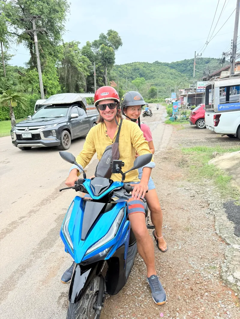 Scooter rental on Koh Lanta with Monkey Tours Lanta (9 of 10)